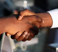 Collaboration avec les forces de l’ordre